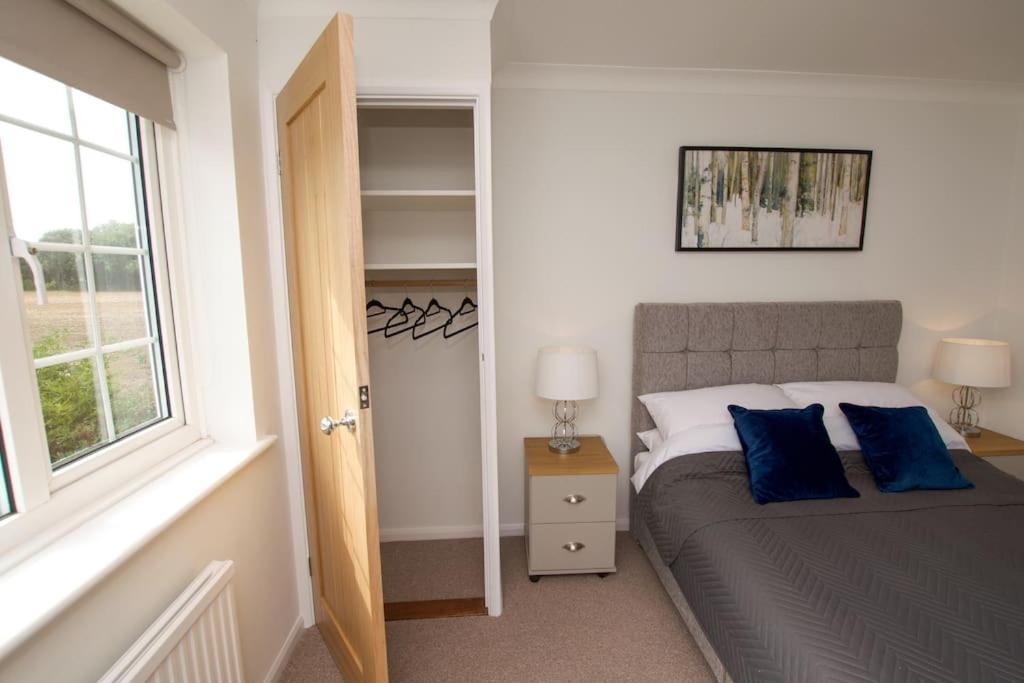 Spacious 5 Bed In The Countryside, Close To Frinton-On-Sea Kirby Cross Bagian luar foto