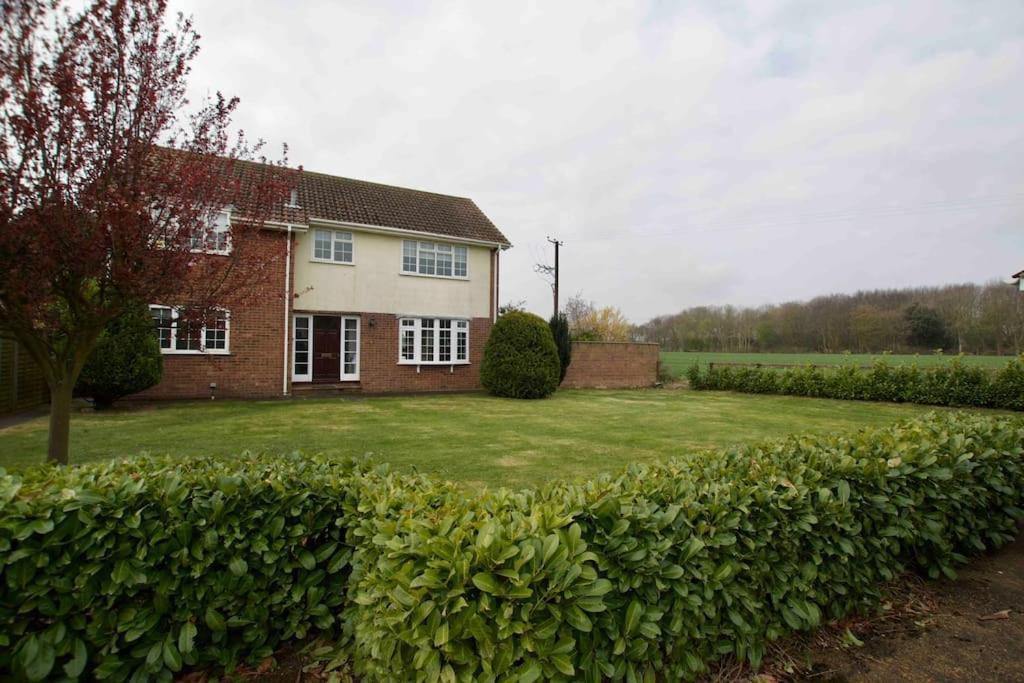 Spacious 5 Bed In The Countryside, Close To Frinton-On-Sea Kirby Cross Bagian luar foto